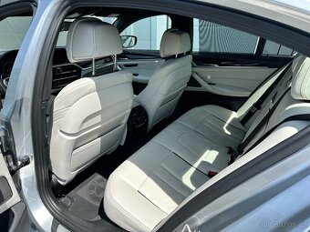 BMW M550i, xDrive, 1.MAJITEL, ČR, 2017, 4.4 BiTurbo V8, DPH - 13