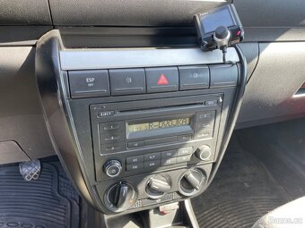 Volkswagen Fox 1.2 - 13