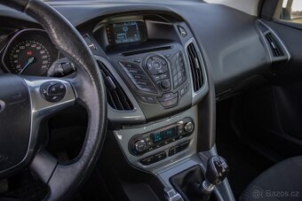 Ford Focus 1.0 EcoBoost 125k Titanium /aj na splátky/ - 13