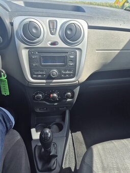 Dacia Lodgy 1.5 dci 66kw , 7 míst - 13