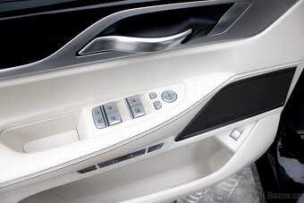 BMW Rad 7 740Ld xDrive A/T - 13