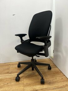 Kancelářská židle Steelcase Leap V2 (Showroommodel) - 13
