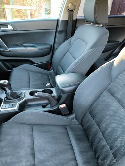 Prodám KIA SPORTAGE 1.6 benzín, nehavarované, 1.majitel - 13