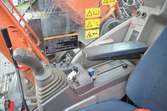 HITACHI ZX225 PÁSOVÉ RYPADLO - 13