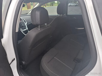 Opel Astra 1.4T 103kW AUTOMAT,xenony,senzory,1.majitel - 13