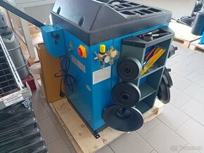 Nákladní vyvažovačka do 30″ s přízdvihem - 13