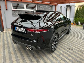 Jaguar F-pace SVR 5.0 - 13