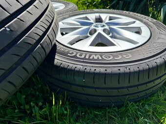 Stříbrná litá kola + letní pneu 185/65 R15 88H - 13