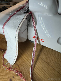 Overlock AEG 760 moderní - TOP stav - 13