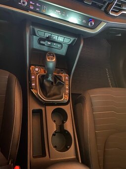 Prodám Kia Sportage model 2024, 1,6 T-GDI, výbava TOP, 1. ma - 13