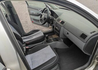Škoda Fabia 1,4 55 kW kombi, r.v. 5/2001 - 13