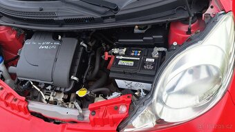 Peugeot 107 1,0i  manuál    06/2011   po STK       111.600km - 13