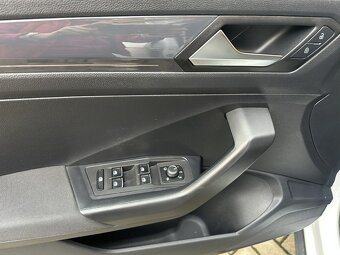 VW T-ROC 1.6TDi 85kW Navigace - 13