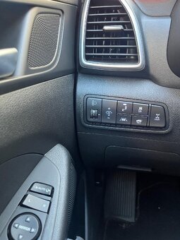 Hyundai Tucson Style 1.6 T-GDi 4x4 177k PREMIUM 10/2020 - 13