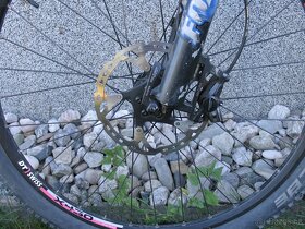 Carbonové horské kolo MERIDA osazené Shimano XT - 13