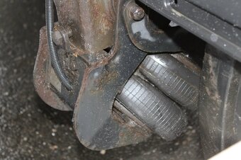 Krone SD PROFI LINER, ZVEDACÍ NÁPRAVA - 13