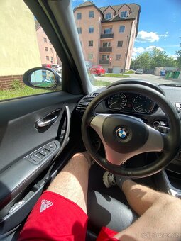 BMW e87. 120d - 13