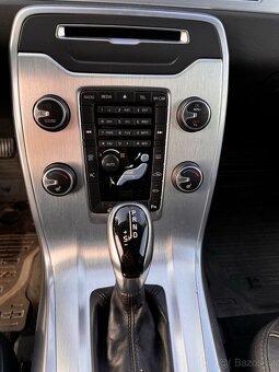 Volvo v70 D4 automat - 13