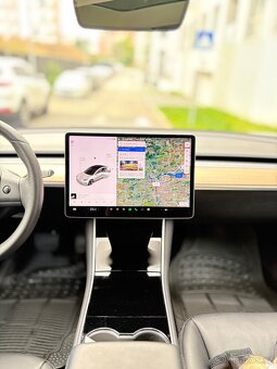 Tesla Model 3 Long Range - 13