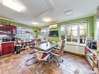 Prodej RD s pozemkem 890 m2, v ul. Lipová, Klecany - 13