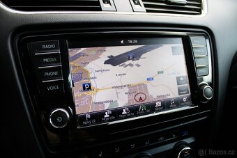 Škoda Octavia Combi SCOUT 2.0 135kw 4x4 DSG - 13