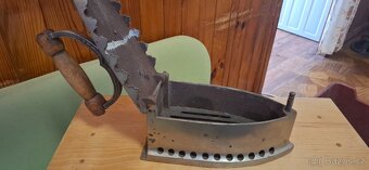 Starožitné žehličky 5ks - 13