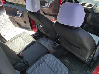 ŠKODA ROOMSTER - PĚKNÝ, KLIMATIZACE - 13