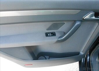 Volkswagen Touran 1,4 TSI 103 kW Serviiska benzín - 13