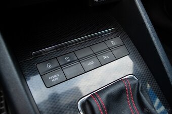 Škoda Octavia Combi 2.0 TDI DPF RS DSG - 13