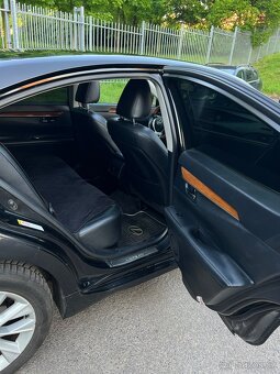 Lexus - 13