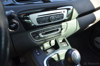 PRODÁM RENAULT GRAND SCENIC 1.6DCI 96KW 7-MÍST 2016 - 13