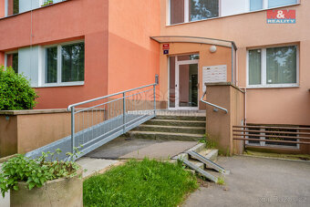 Prodej bytu 3+1 v Praze - Troja, ul. Krosenská, 75 m² - 13