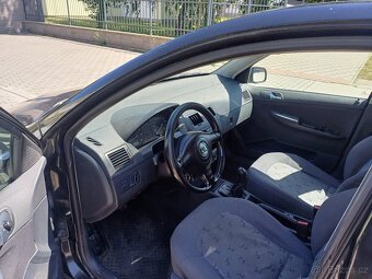 Škoda Fabia 1.2i  40kw benzin r.2004 stk platná - 13