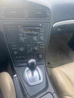 V70 R 220kw, 4x4 manuál, 158 tis km. - 13