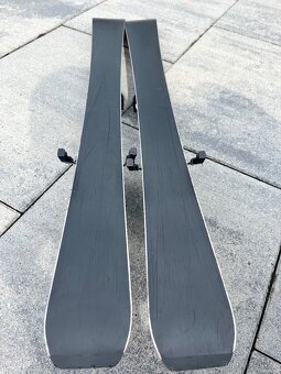 Dětské lyže Salomon + hůlky + lyžařské boty - 13