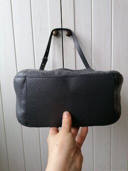 Kožená kabelka Coccinelle - 13