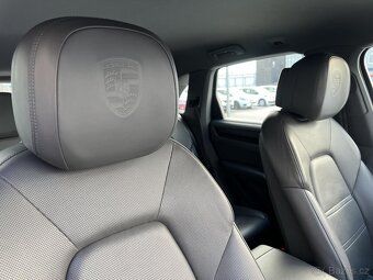 Porsche Cayenne 3.0V6250KwE-Hybrid,200tkm, cena s DPH - 13