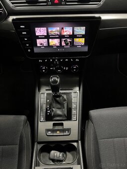 Škoda SUPERB 2.0 TDi DSG MATRIX VIRTUAL KAMERA TAŽNÉ 2021 - 13