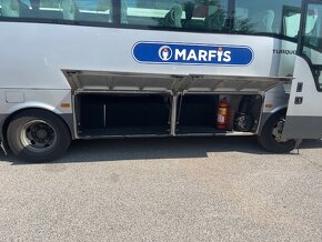 Autobus ISUZU Turquoise Euro 5 30míst - 13