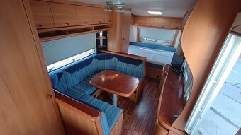 Hobby 520 Excelsior, solár, předstan, 2x sprcha, TV - 13