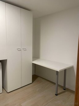 Prodej RD 300m2 - 3 bytové jednotky + garáž, zahrada - 13