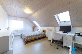 Vybavený rodinný dům 5+1 - 13