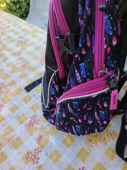 Školní batoh s motivem peří - 13