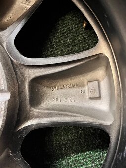 6x139.7 R18 Dodge RAM 1500 REBEL Originál Alu + senzory - 13