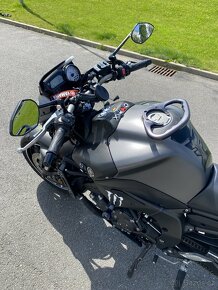 Yamaha FZ8N - 13