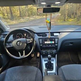 Škoda Octavia combi 2.0 TDI 110kw - 13