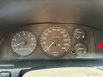 Mazda 323F BA 1.8 - 13