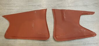 Jawa 50 pionýr 550, 555 prsíčka, dvířka, podsedláky, víčko - 13