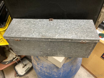 Box plechový, pokladnička, schránka kovová 500 kč - 13