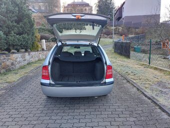 Škoda Octavia Tour 1.6Mpi 75kW, nová STK - 13